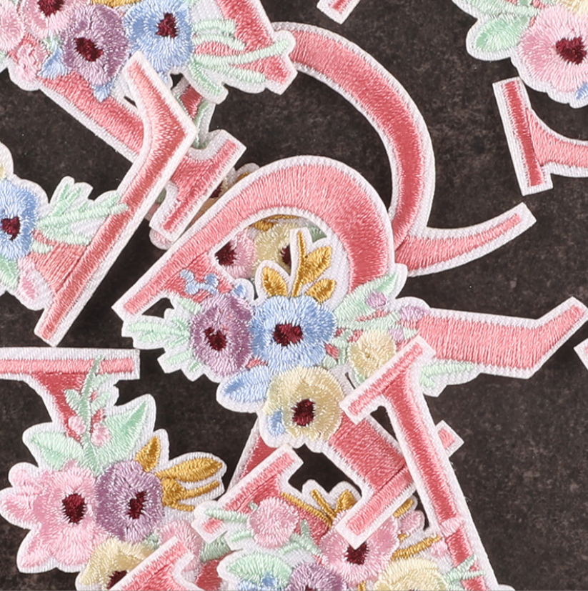 10 pezzi di fiori rosa alfabet - Sewing Id recensione e prezzo