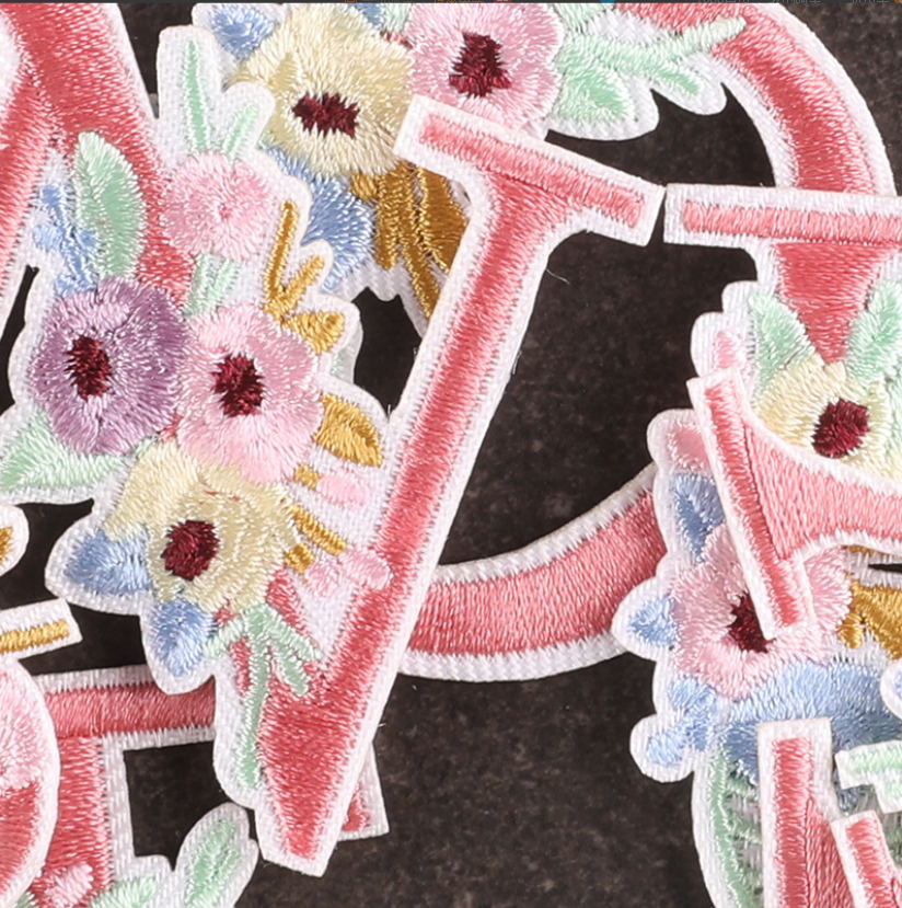 10 pezzi di fiori rosa alfabet - Sewing Id recensione e prezzo