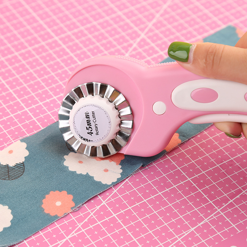 1 Pezzo Lama Rotante da 28/45m - Rotary Cutter Fabric recensione e prezzo