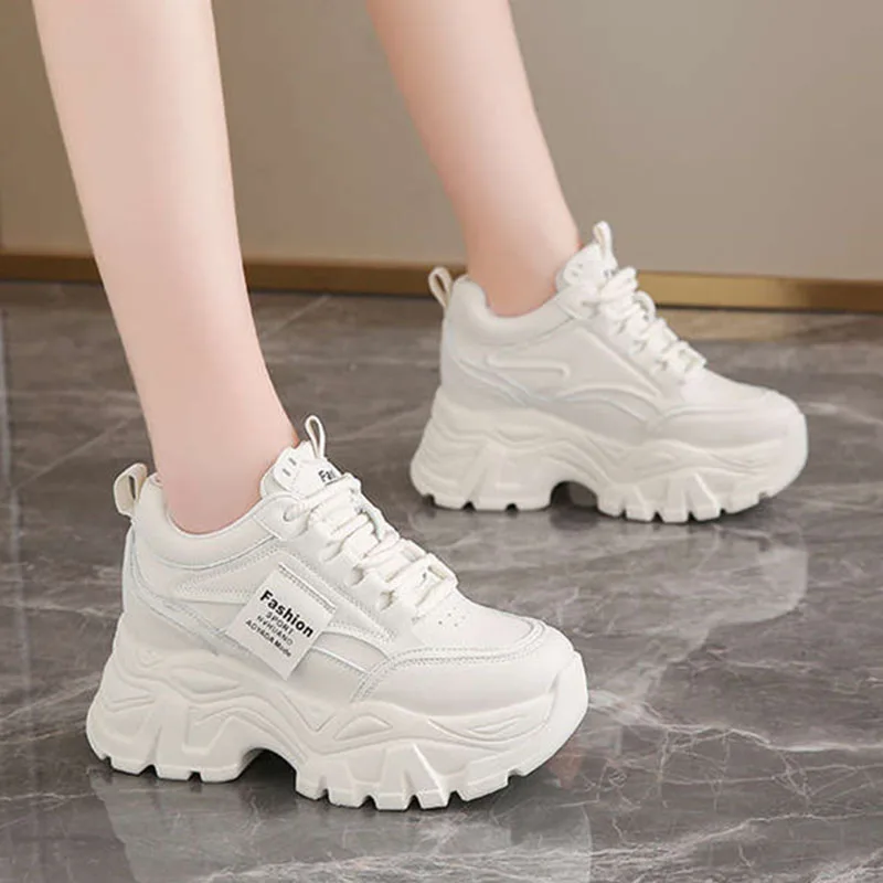 Nuove Sneakers con Piattaforma - Sewing New recensione e prezzo