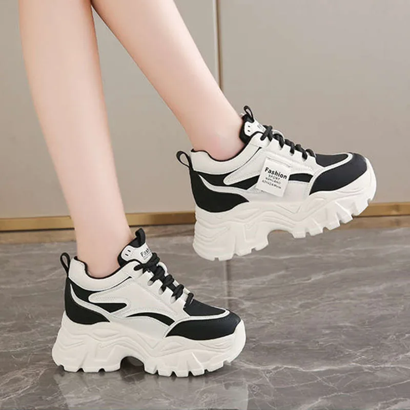 Nuove Sneakers con Piattaforma - Sewing New recensione e prezzo